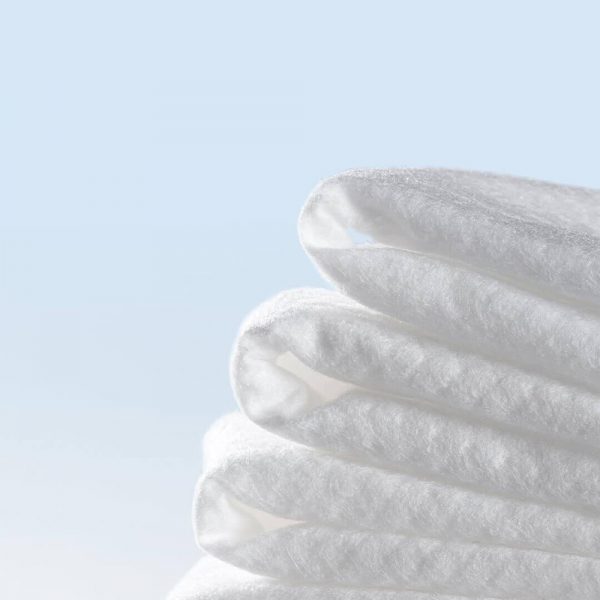 Khăn ướt khử trùng Anmous cồn 75% vệ sinh, diệt khuẩn, mềm mại thân thiện với da (Hộp 36 tờ lẻ)
